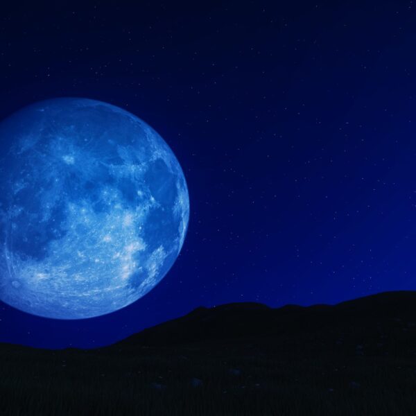 Blauer Mond Der seltene zweite Vollmond und Blue Moon im Jahr