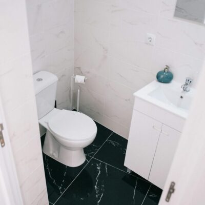 sehr kleines gäste wc gestalten